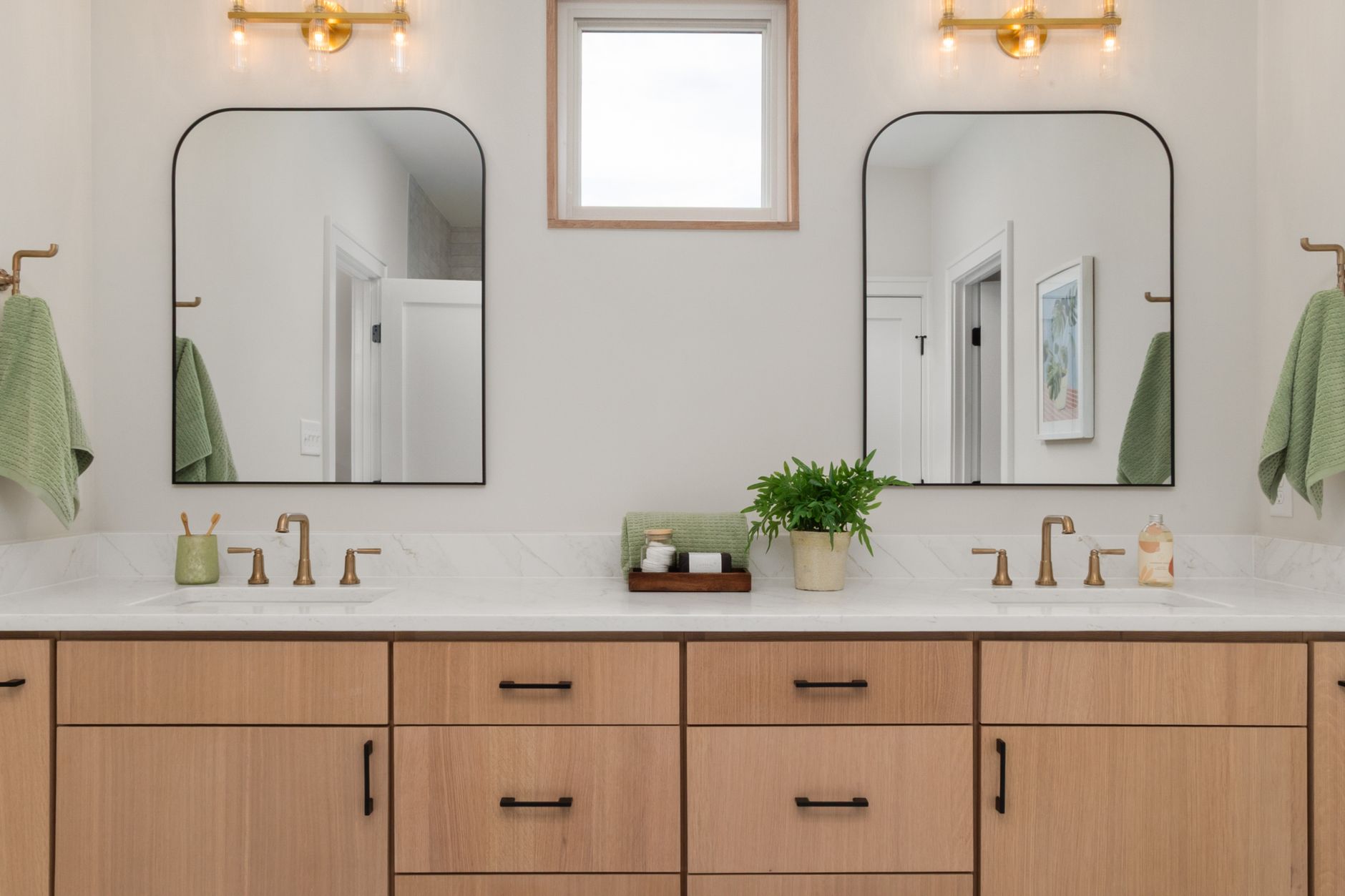 Rénovation salle de bain équipe à 